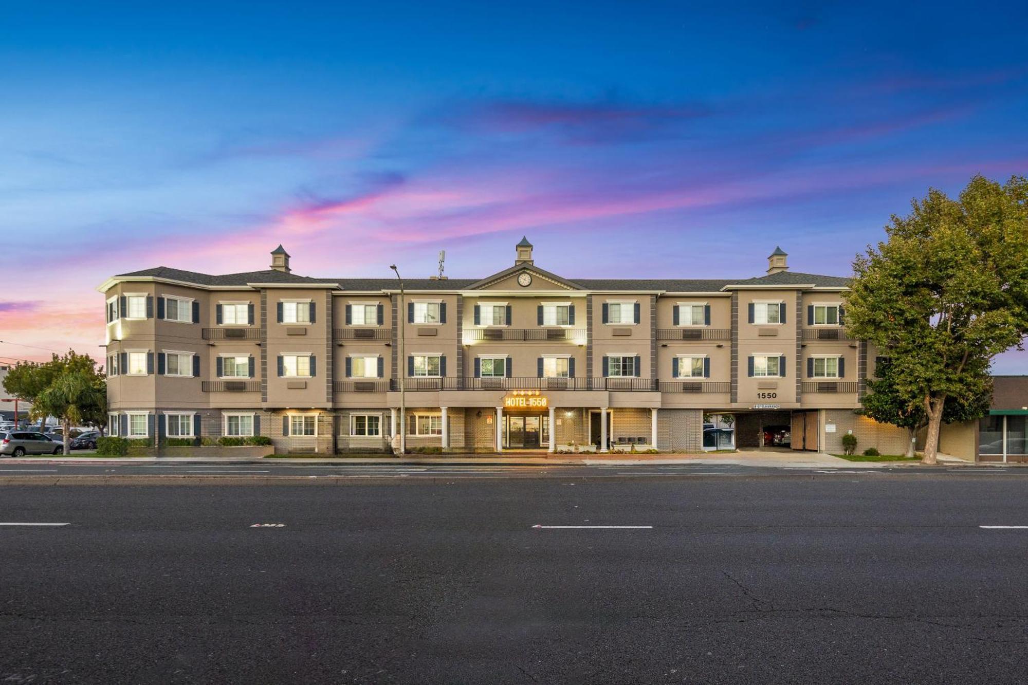 Where to Stay Near Mills Park: 12 Best Airport Hotels in San Bruno