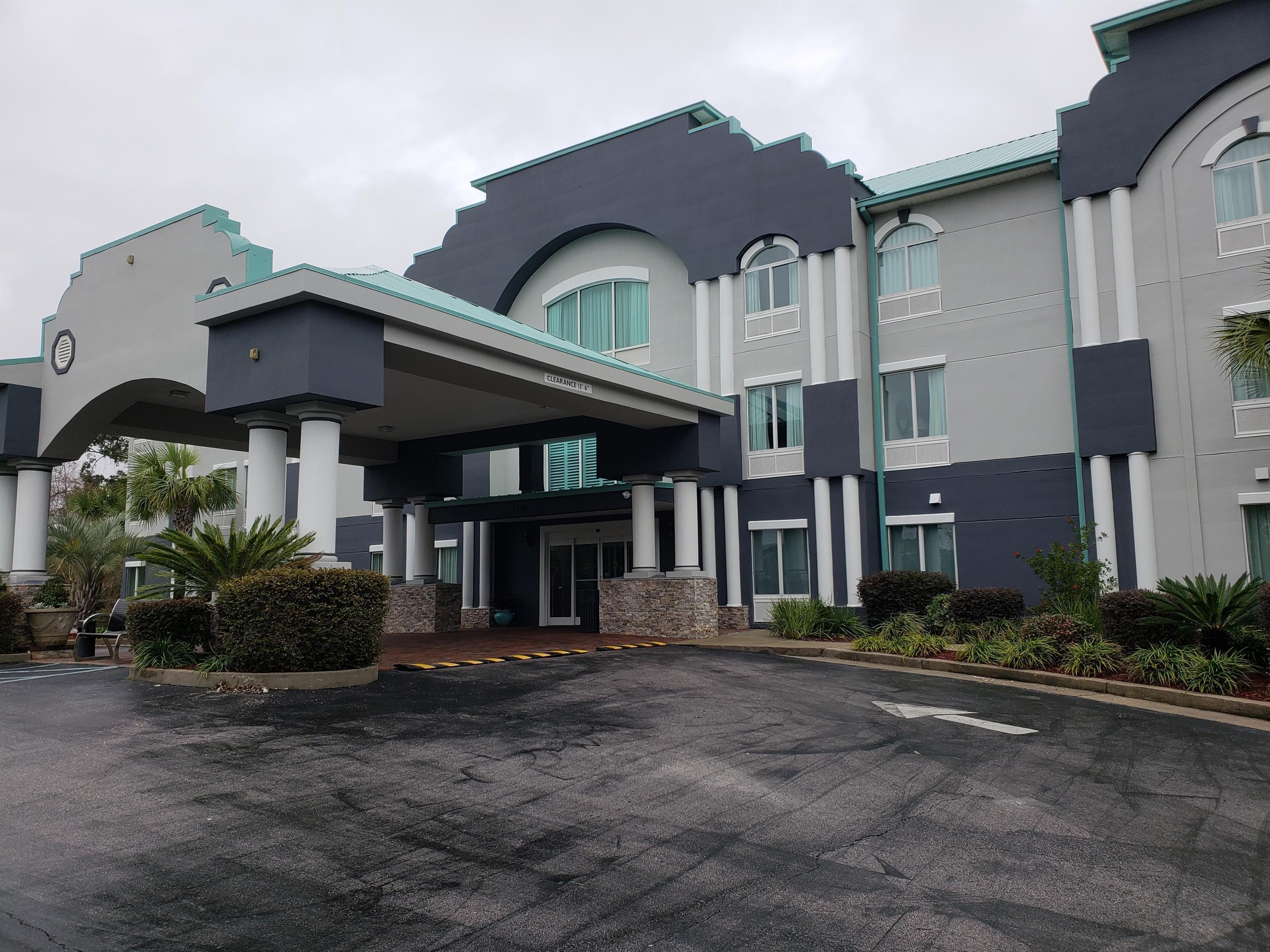 6 Smart Business Hotels Near Sams Surf City Worth Booking