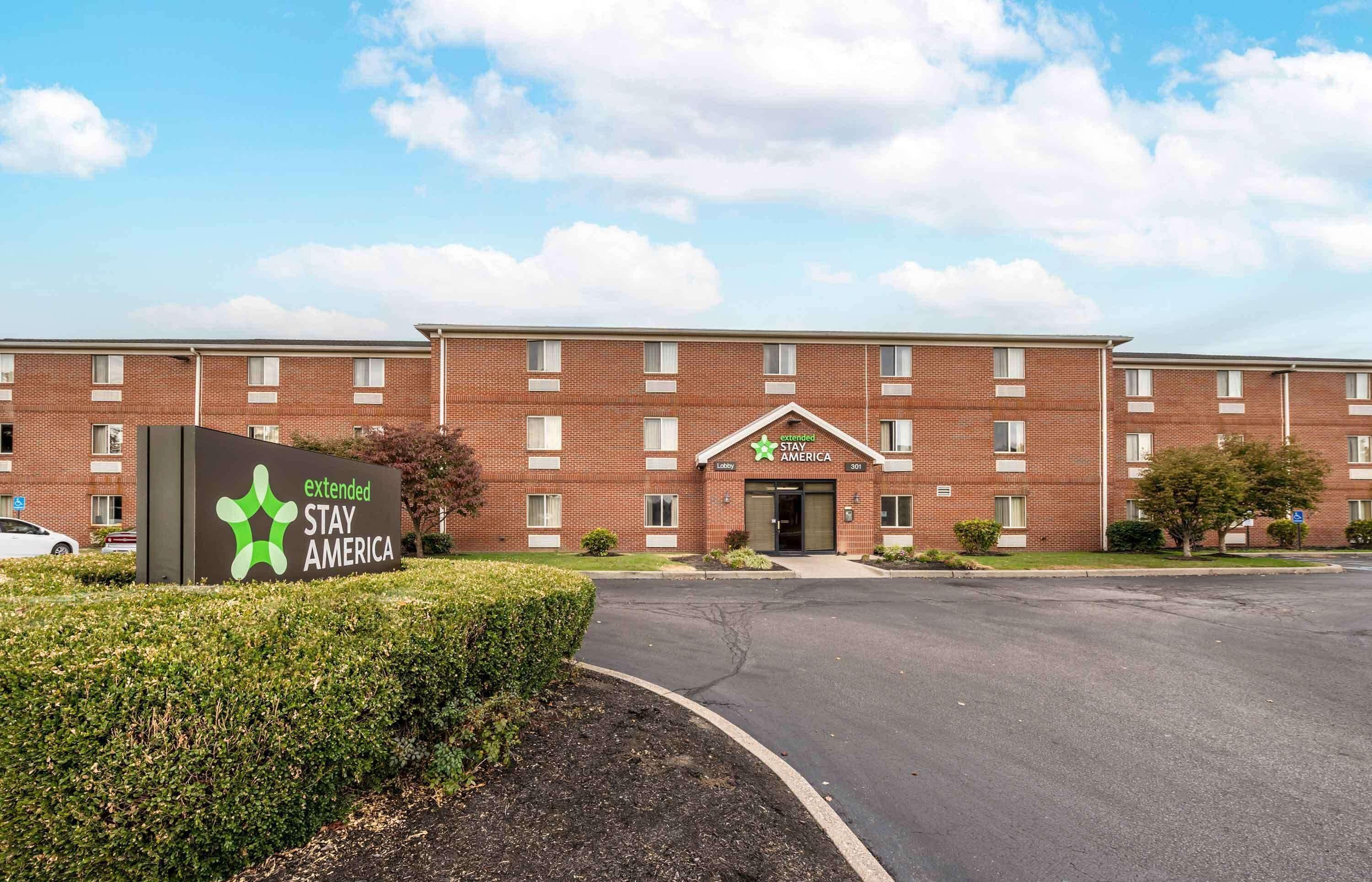 4 Affordable 2-Star Hotels Close to Tepe Park, Evansville