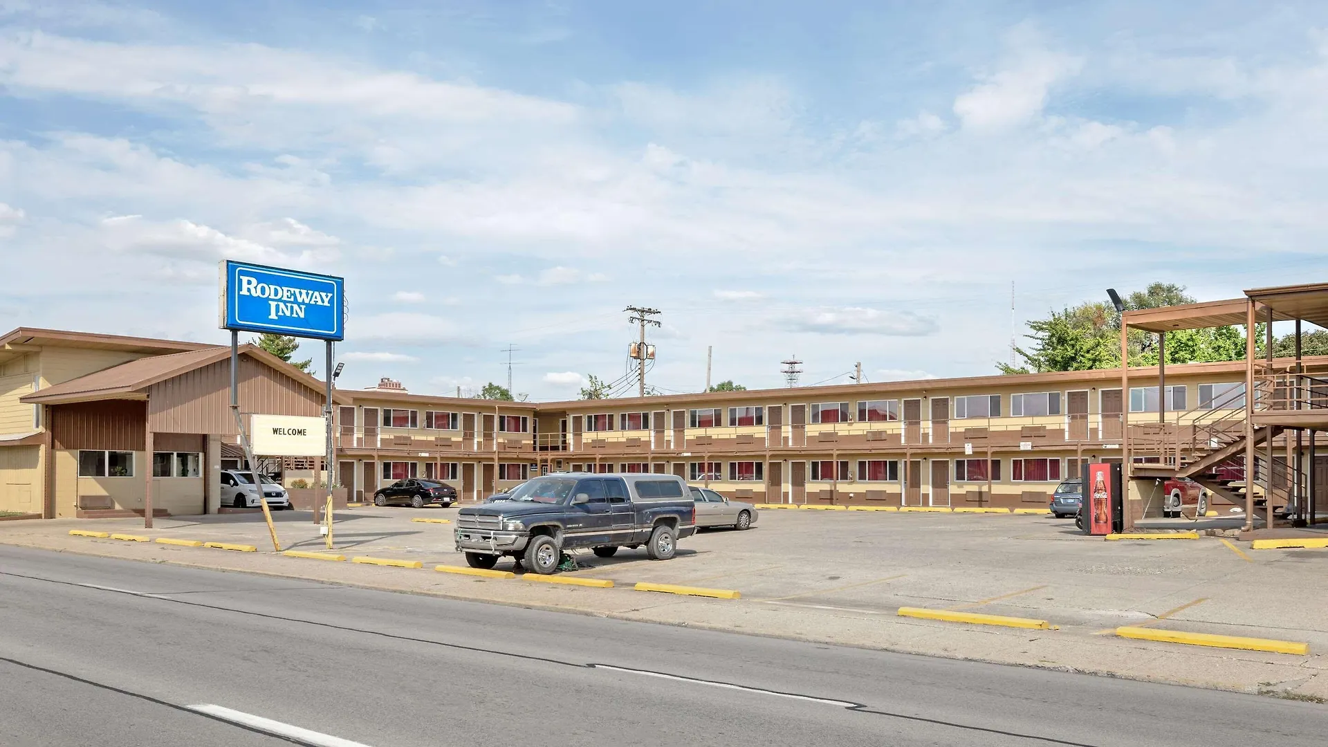 5 Smart 2-Star Hotels Near Hulman Center Worth Booking