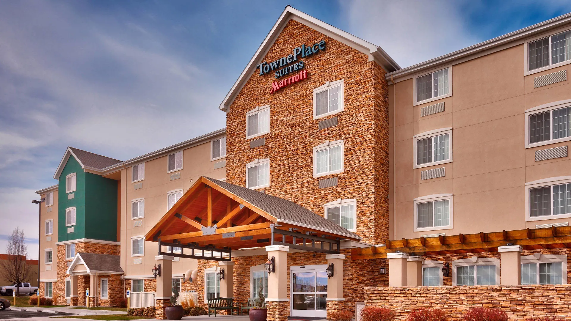 Staying in Idaho: 6 Golf Hotels Compared for Every Budget