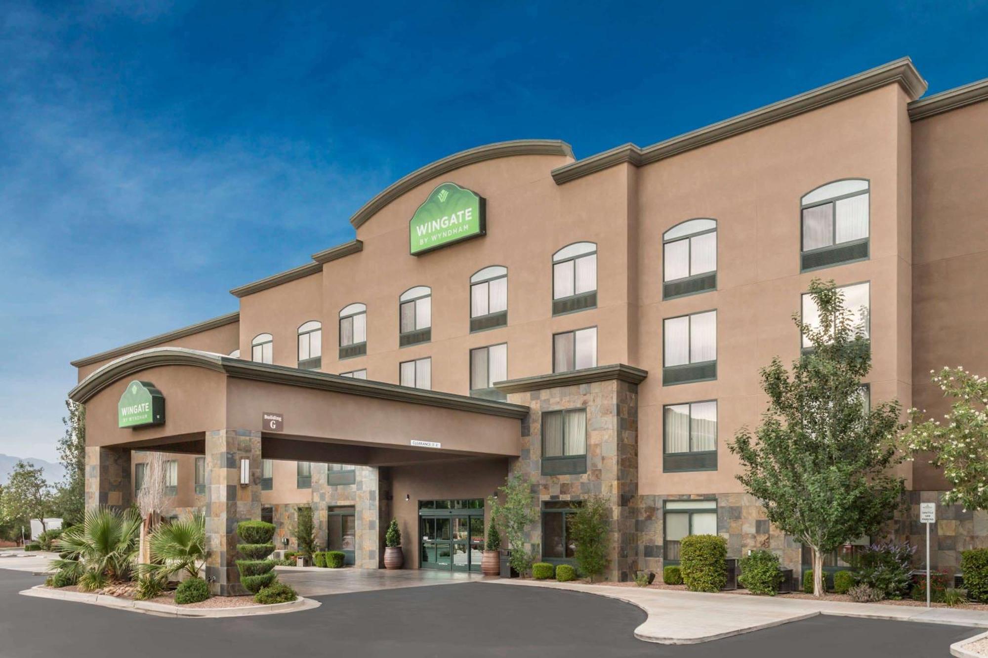 Where to Stay Near Saint George Tabernacle: 7 Business Hotels