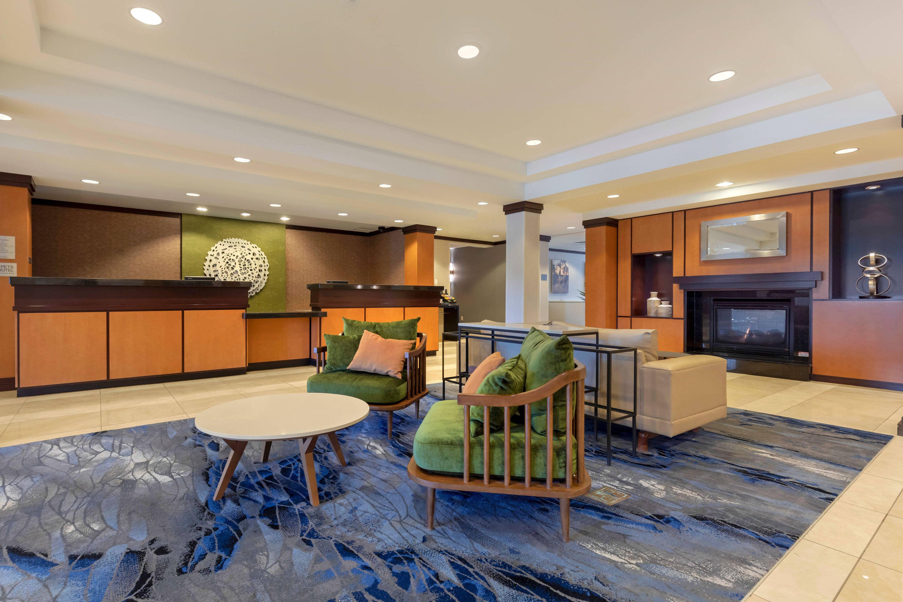 Where to Stay for Work: 15 Best Business Hotels in Chicago Metropolitan Area